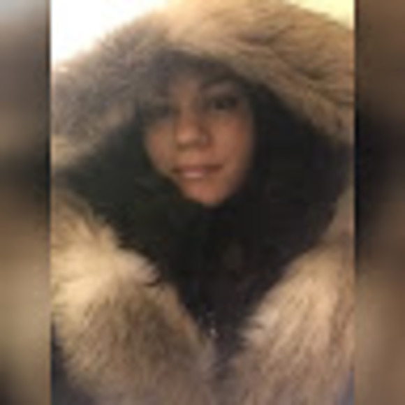 Meet your Posher, Ms. - Picture 1 of 1